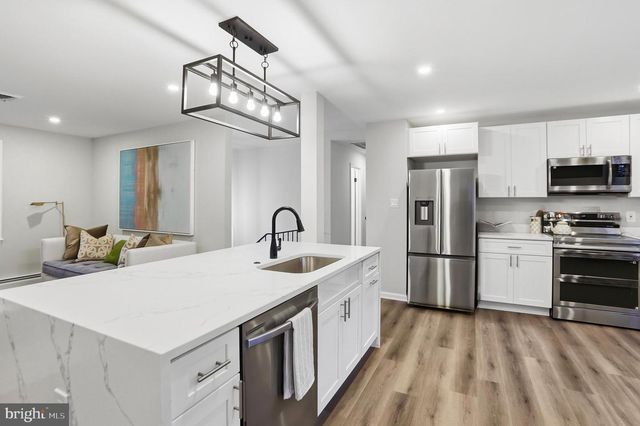 11328 VALE RD, Oakton, VA 22124