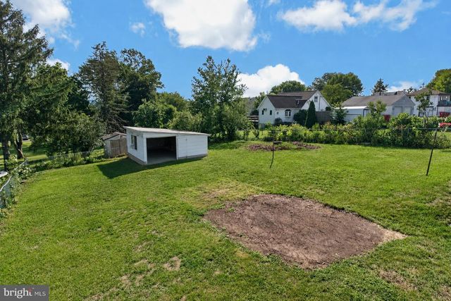 319 BERKS ST, Pottstown, PA 19464