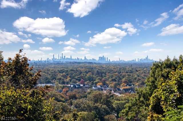 716 Morningside Rd, Ridgewood Village, NJ 07450