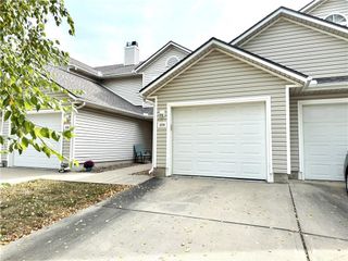 1335 SE Lexington Avenue, Lee's Summit, MO 64081