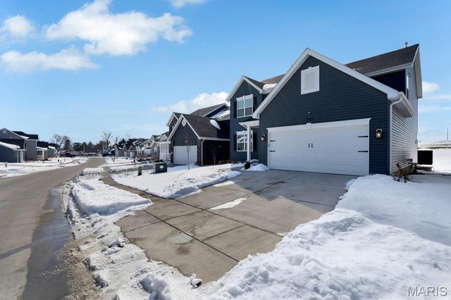 16737 River Stone Drive, Florissant, MO 63031