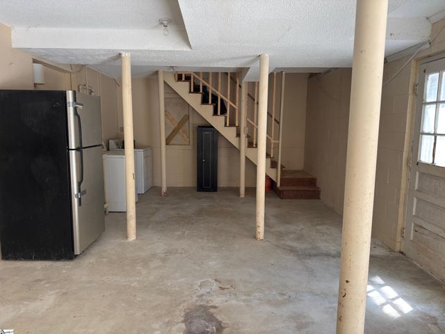 213 Briarwood Drive, Belton, SC 29627
