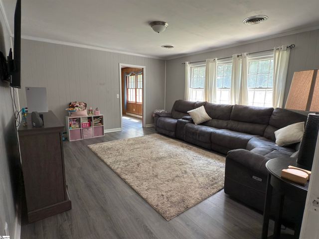 213 Briarwood Drive, Belton, SC 29627