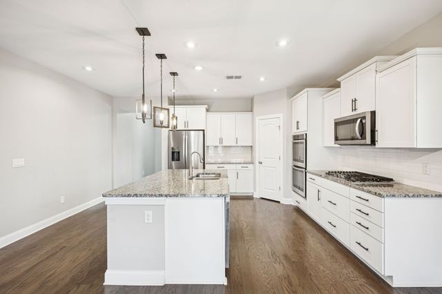 4316 Stone Hall Blvd, Hermitage, TN 37076