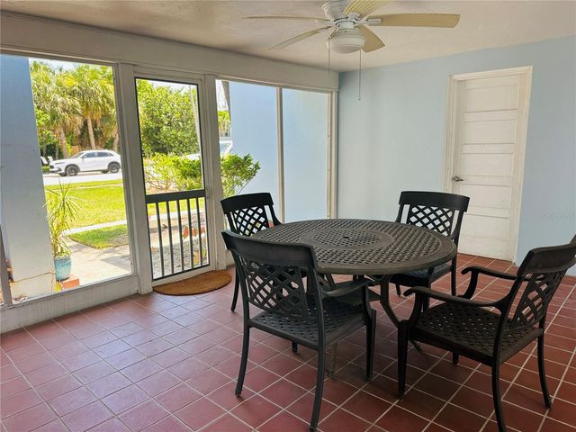 1800 PASS A GRILLE WAY 5, St Pete Beach, FL 33706