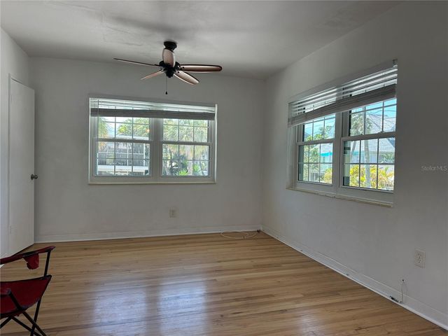 1800 PASS A GRILLE WAY 5, St Pete Beach, FL 33706