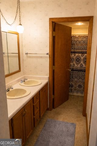 115 Whispering Woods Cov, Thomasville, GA 31757