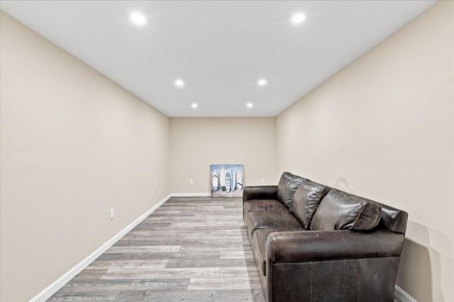 3 Saltwater Circle, Mashpee, MA 02649