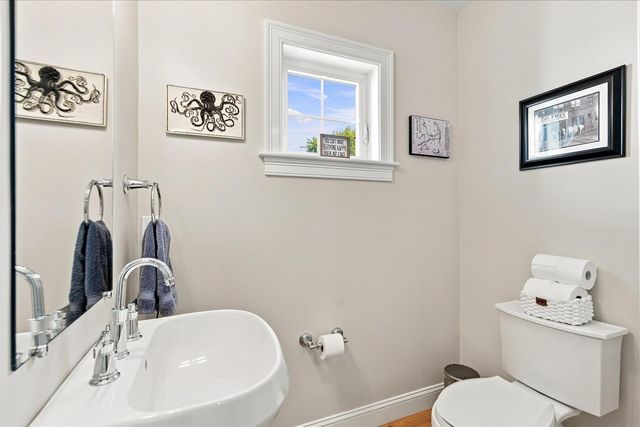 3 Saltwater Circle, Mashpee, MA 02649