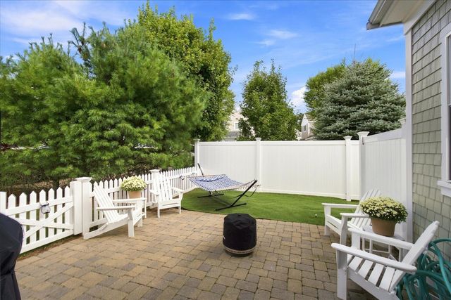 3 Saltwater Circle, Mashpee, MA 02649