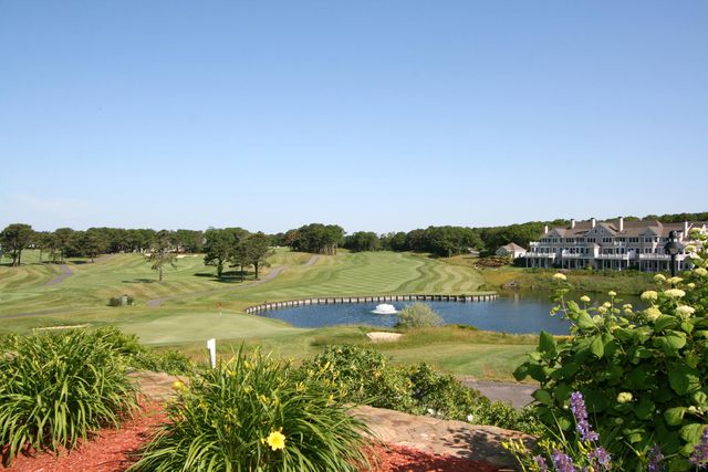 3 Saltwater Circle, Mashpee, MA 02649