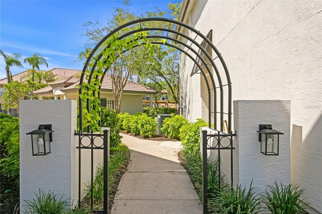 1040 NORMANDY TRACE ROAD, Tampa, FL 33602