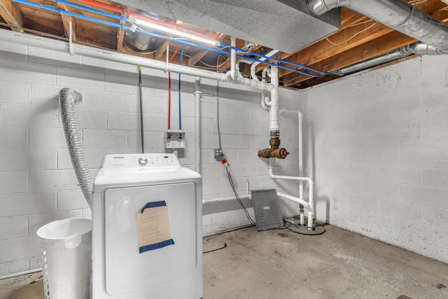 325 Cedar Street NW, Demotte, IN 46310