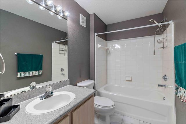 7428 VISTA WAY 105, Bradenton, FL 34202