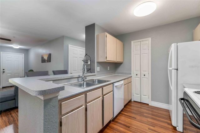 7428 VISTA WAY 105, Bradenton, FL 34202