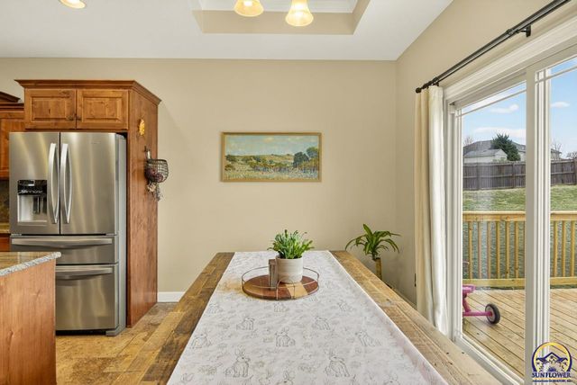 4828 NW Kendall DR, Topeka, KS 66618