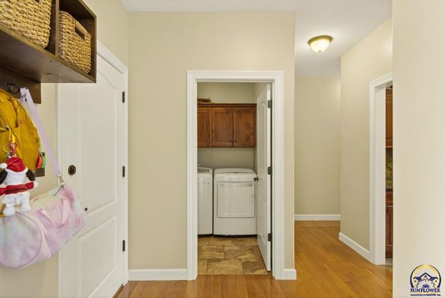 4828 NW Kendall DR, Topeka, KS 66618