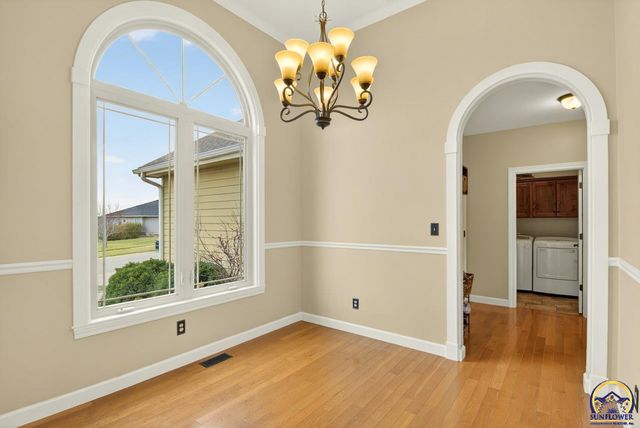 4828 NW Kendall DR, Topeka, KS 66618