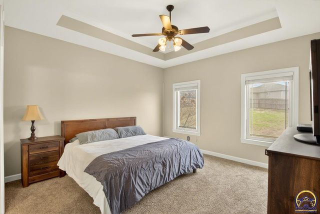 4828 NW Kendall DR, Topeka, KS 66618