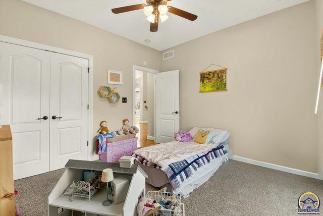 4828 NW Kendall DR, Topeka, KS 66618