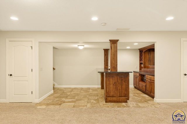 4828 NW Kendall DR, Topeka, KS 66618