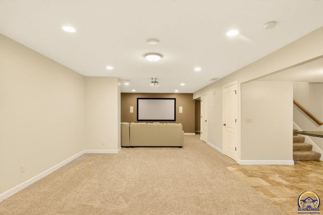 4828 NW Kendall DR, Topeka, KS 66618