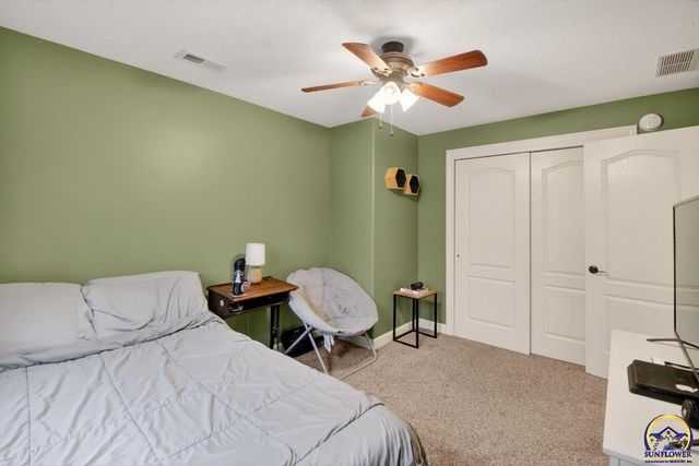 4828 NW Kendall DR, Topeka, KS 66618