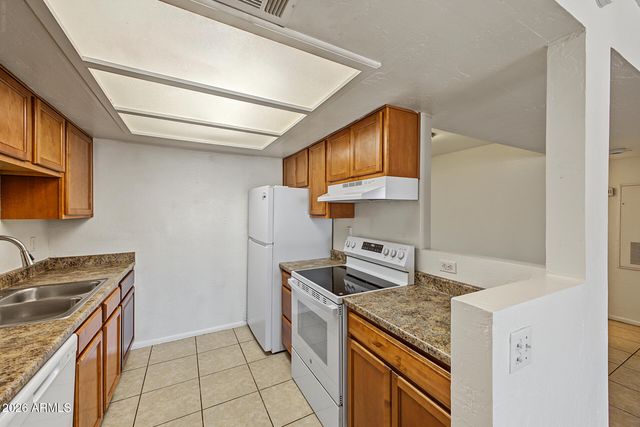 16602 N 25TH Street 107, Phoenix, AZ 85032
