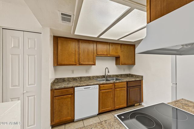 16602 N 25TH Street 107, Phoenix, AZ 85032