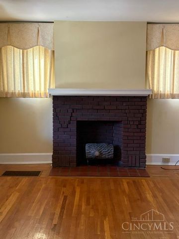 3927 Delmar Avenue, Cheviot, OH 45211