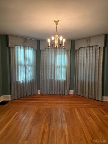 3927 Delmar Avenue, Cheviot, OH 45211
