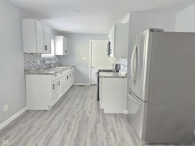 1720 Johnson Avenue, Anderson, IN 46016