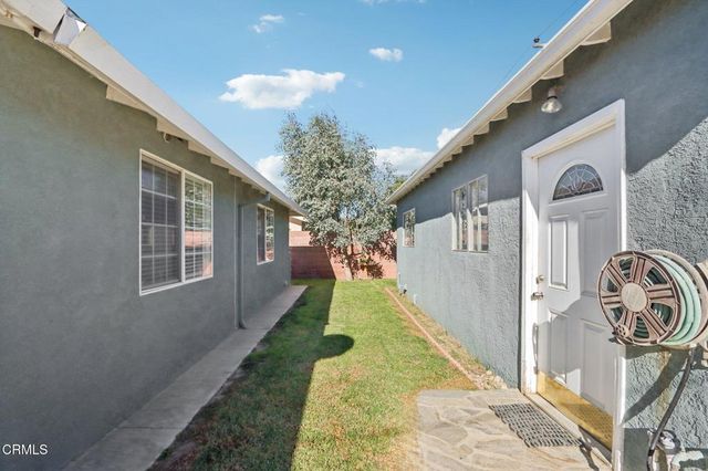 419 Dartmouth Road, Santa Paula, CA 93060