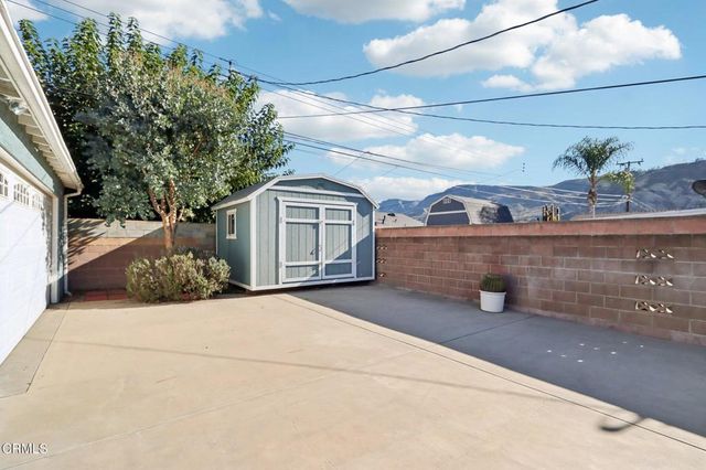 419 Dartmouth Road, Santa Paula, CA 93060