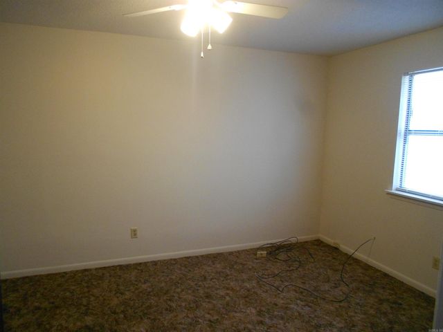 1505 N Poplar, North Little Rock, AR 72116