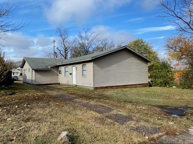 1505 N Poplar, North Little Rock, AR 72116