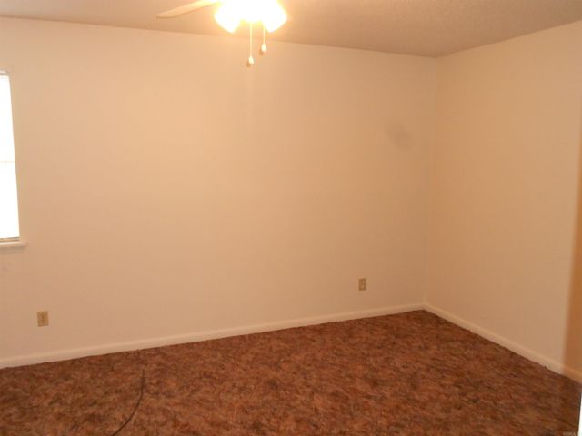 1505 N Poplar, North Little Rock, AR 72116