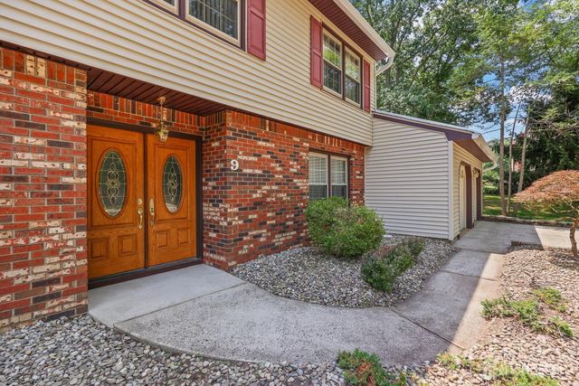 9 Lani Street, Monroe, NJ 08831