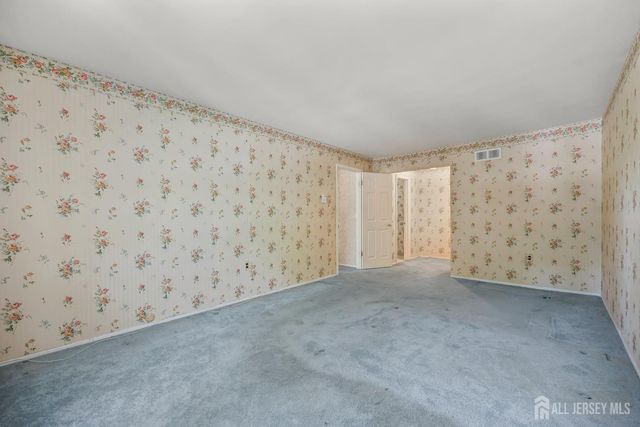 9 Lani Street, Monroe, NJ 08831