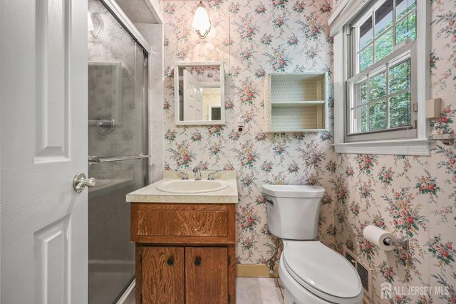 9 Lani Street, Monroe, NJ 08831