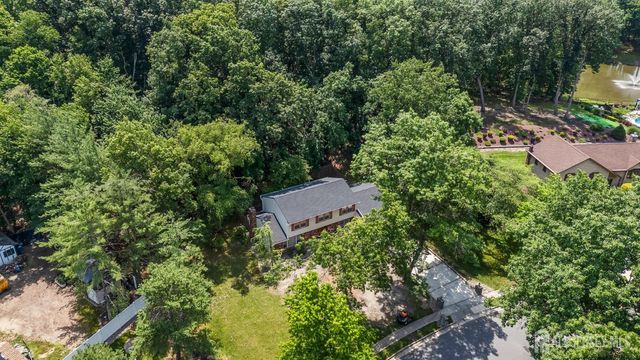 9 Lani Street, Monroe, NJ 08831