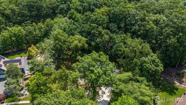 9 Lani Street, Monroe, NJ 08831