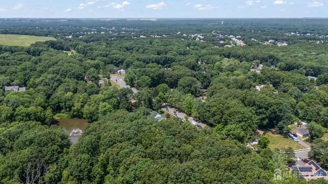 9 Lani Street, Monroe, NJ 08831