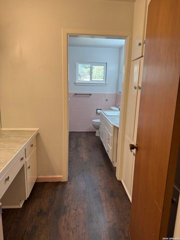 110 Northaven, San Antonio, TX 78229