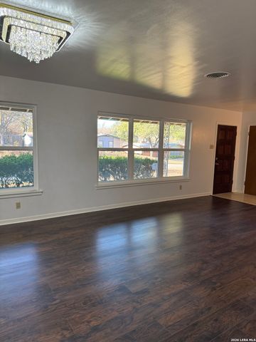 110 Northaven, San Antonio, TX 78229