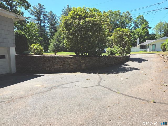 54 Hemlock Ridge, Cheshire, CT 06410
