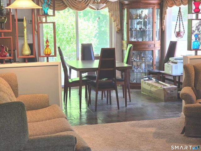 54 Hemlock Ridge, Cheshire, CT 06410