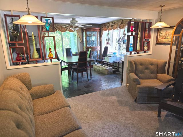 54 Hemlock Ridge, Cheshire, CT 06410