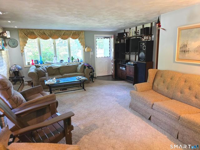 54 Hemlock Ridge, Cheshire, CT 06410