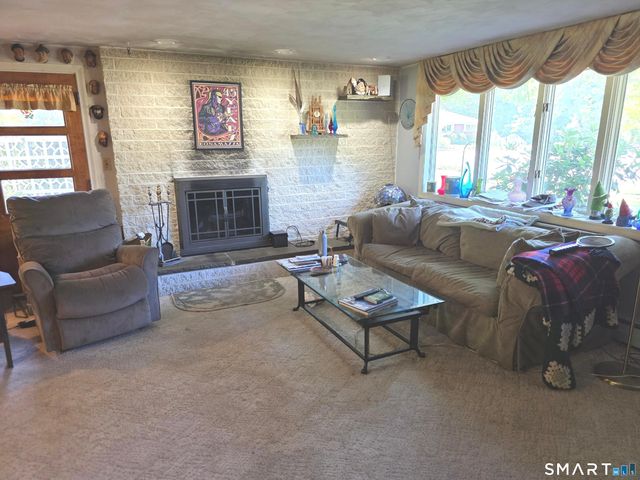54 Hemlock Ridge, Cheshire, CT 06410